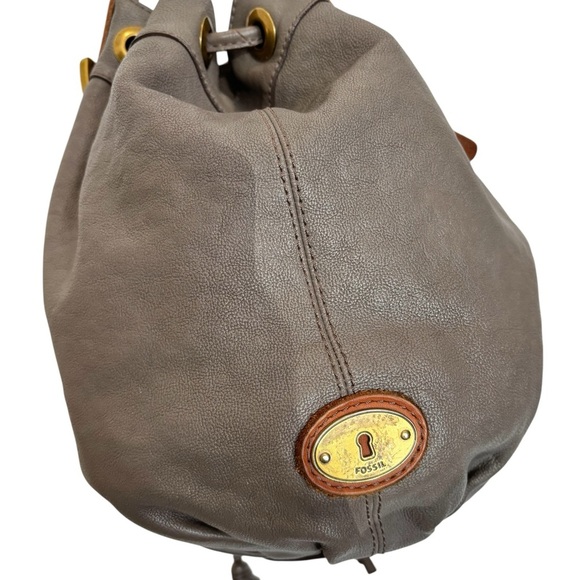 Vintage Fossil Drawstring Bag. Gray Color, 100% Leather. - Picture 2 of 8